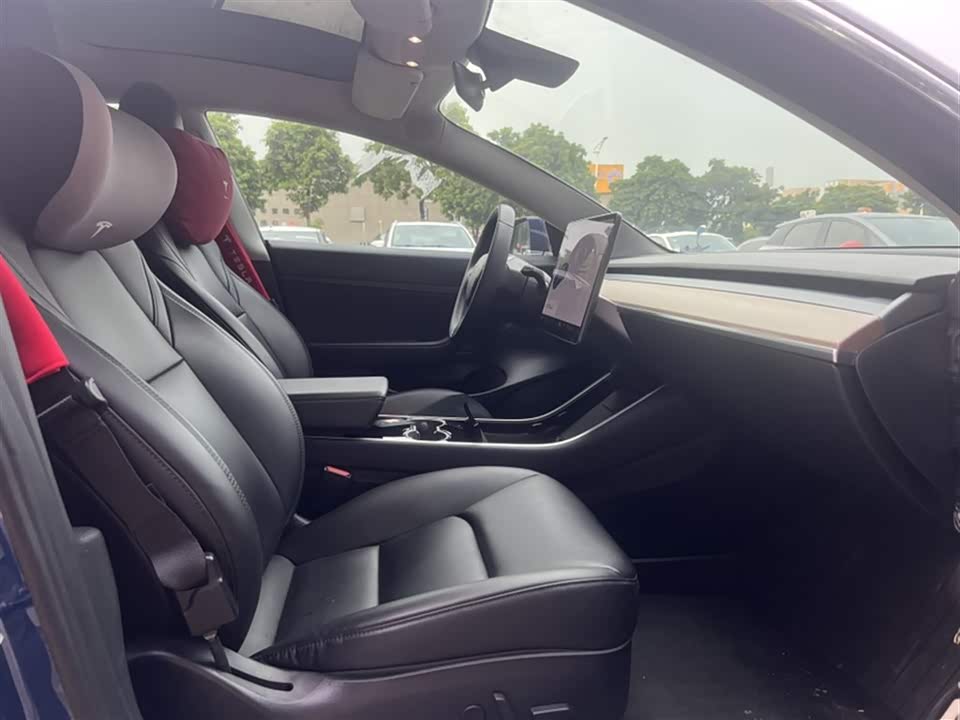 Tesla Model 3 Tesla Model 3