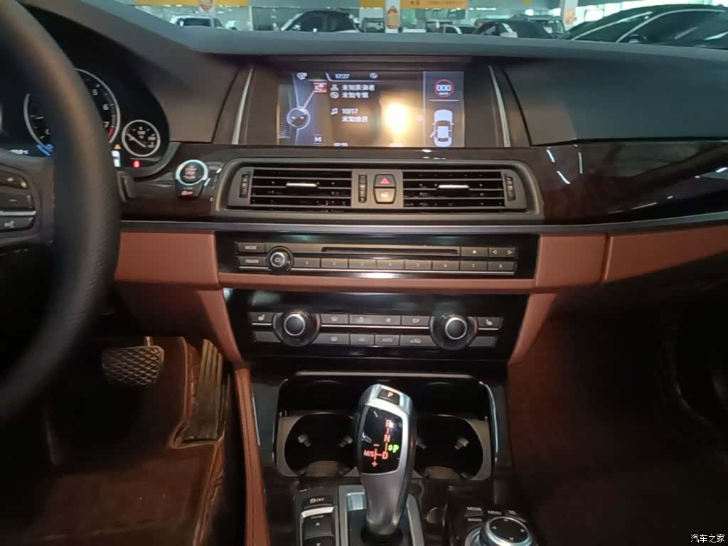 BMW 5 Series, 2015 13