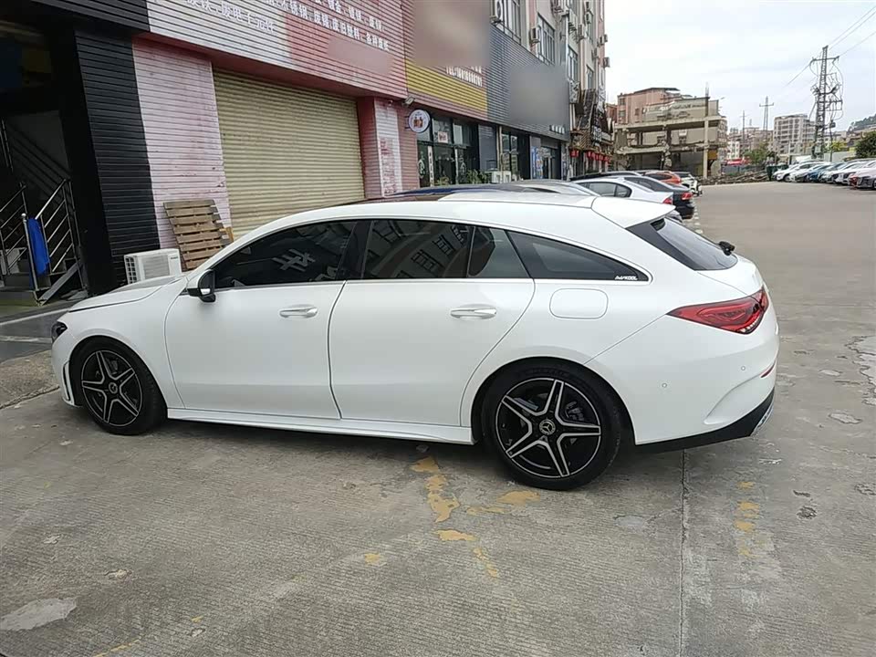 Mercedes-Benz CLA