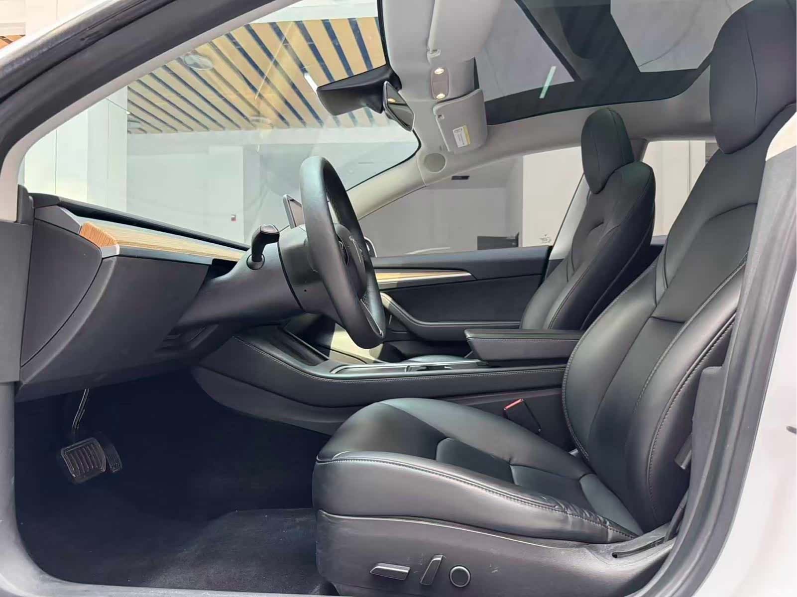 Tesla Model 3, 2022 10