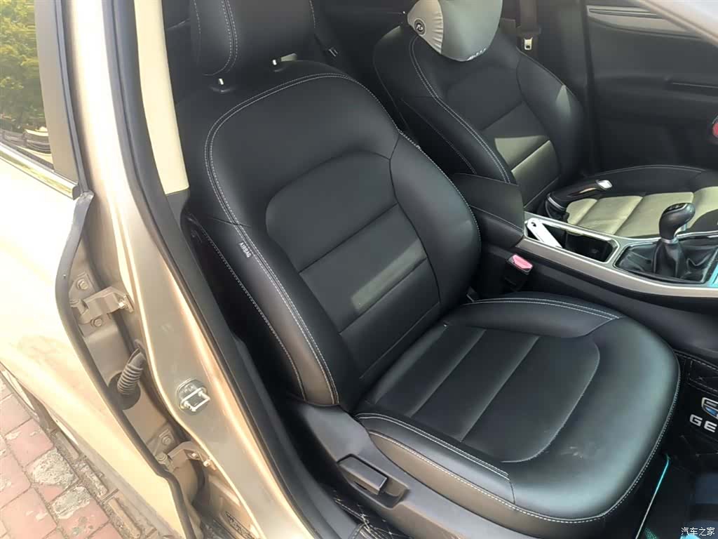 Geely Emgrand, 2018 25