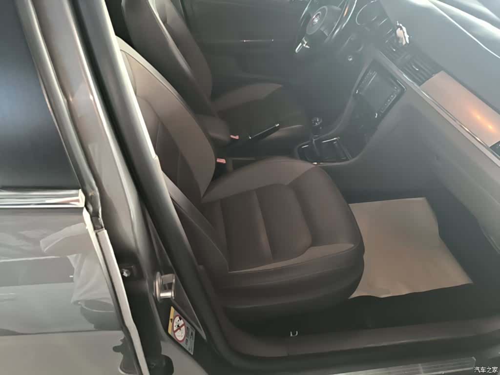 Volkswagen Bora, 2015 25