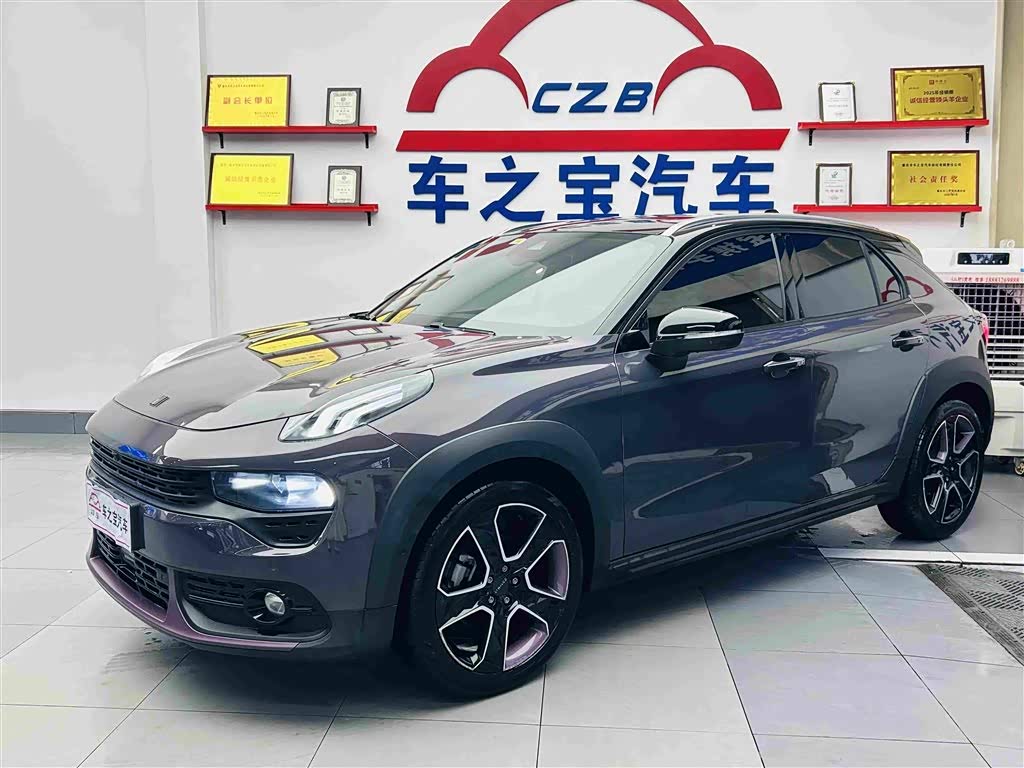 Lynk & Co 02