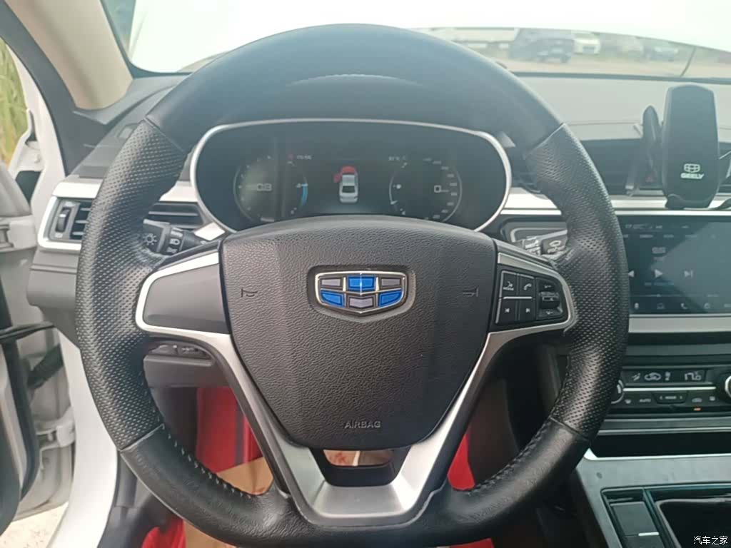 Geely Emgrand, 2019 11