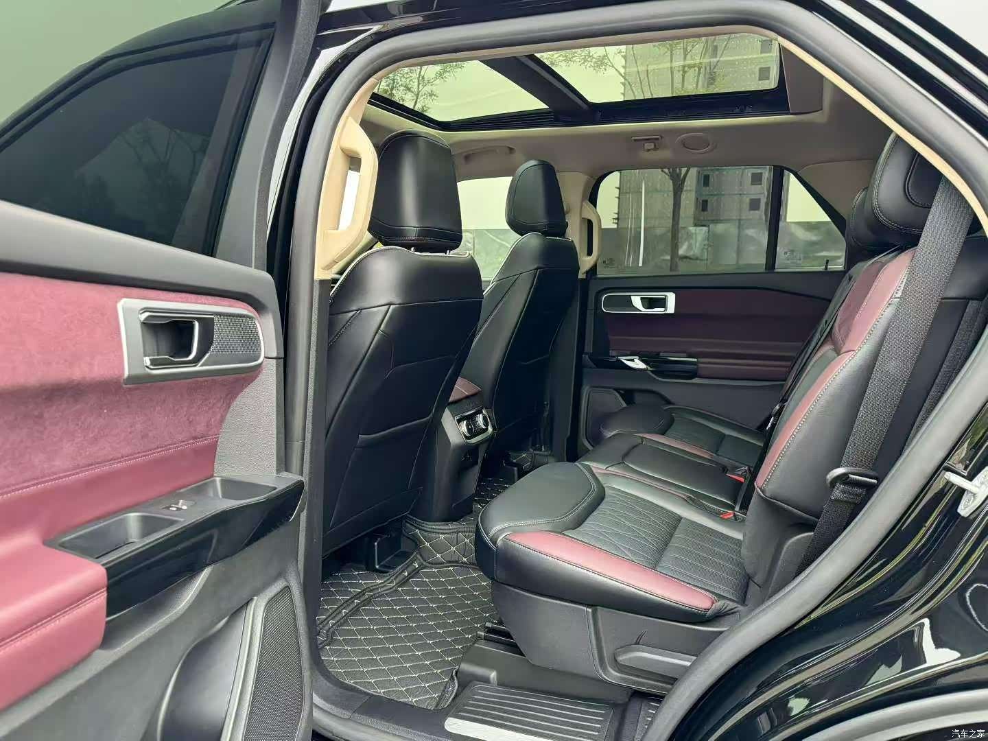 Ford Explorer, 2023 6