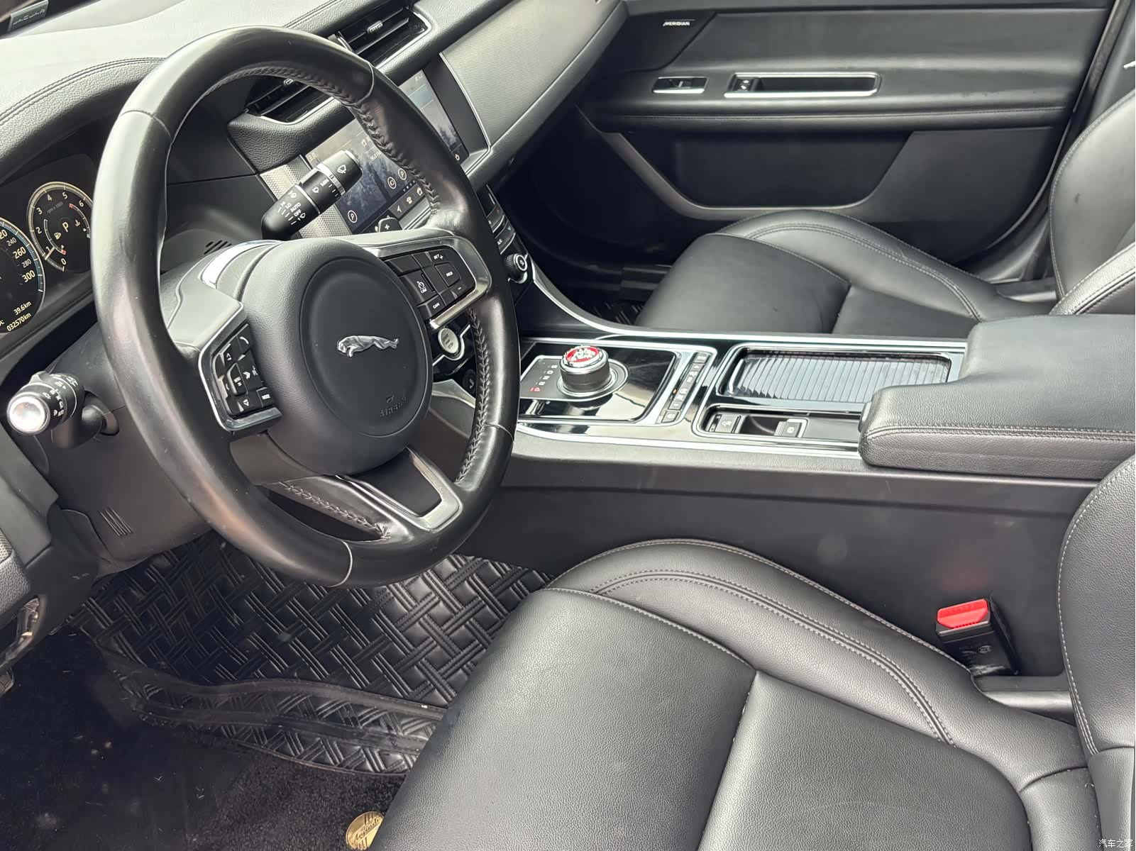 Land Rover P200, 2020 10