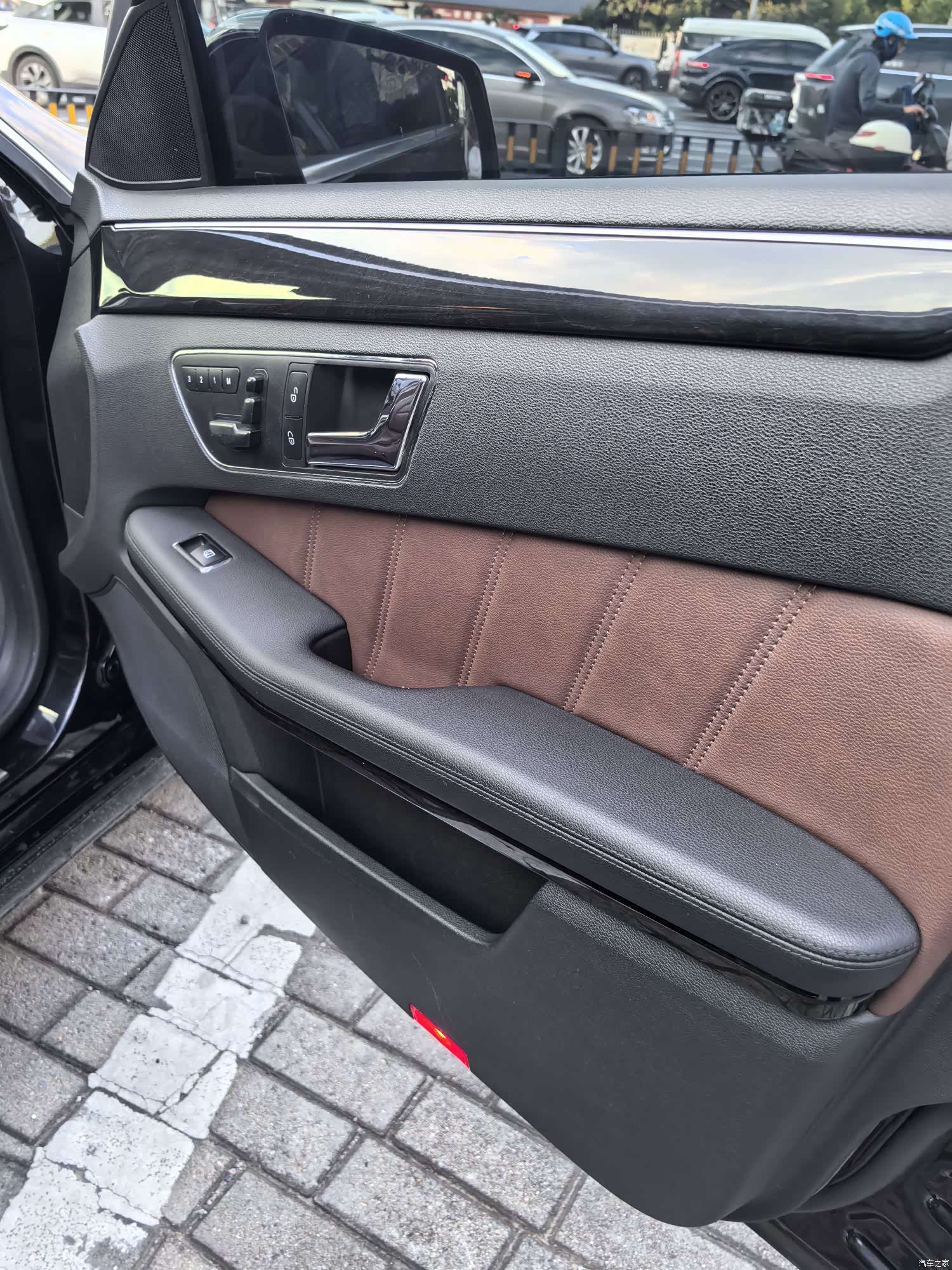 Mercedes-Benz E-Class, 2010 12