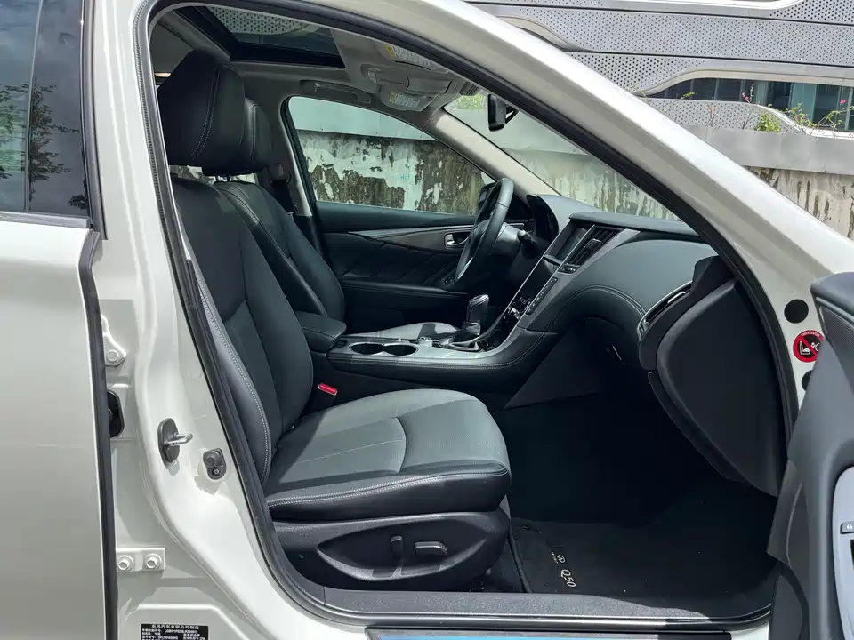Infiniti Q50L Infiniti Q50L