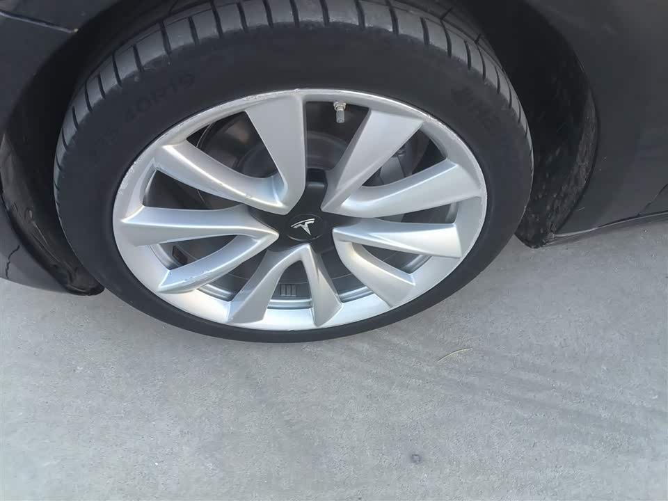 Tesla Model 3 Tesla Model 3