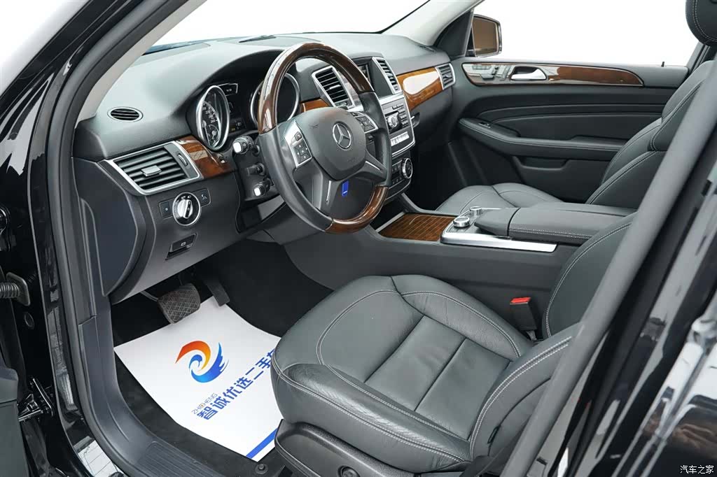 Mercedes-Benz M-Class, 2015 все фото