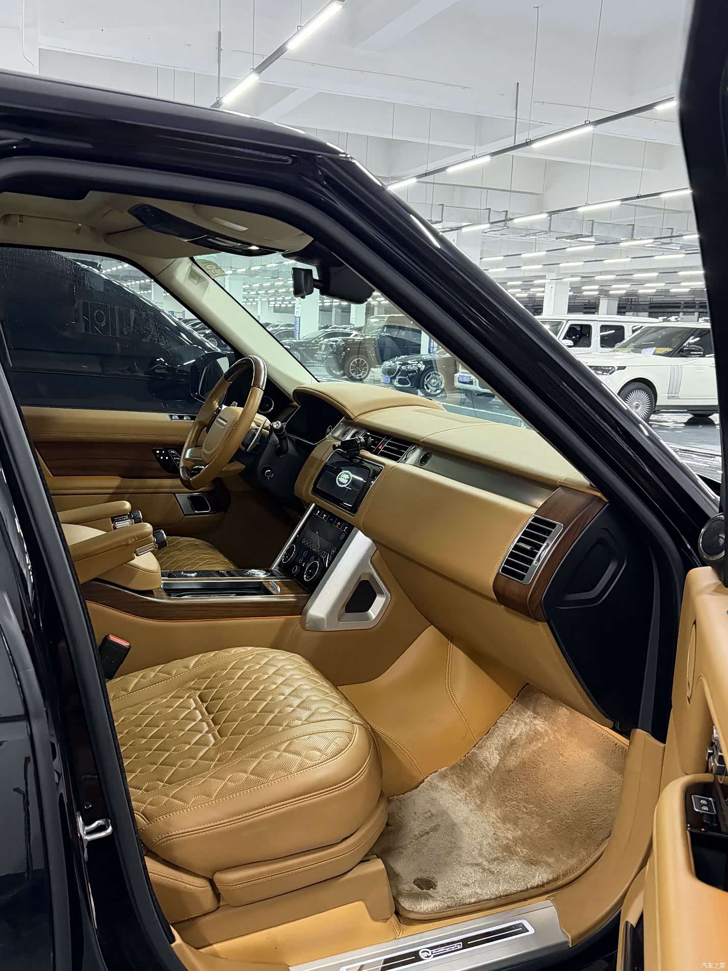Land Rover Range Rover, 2022 все фото