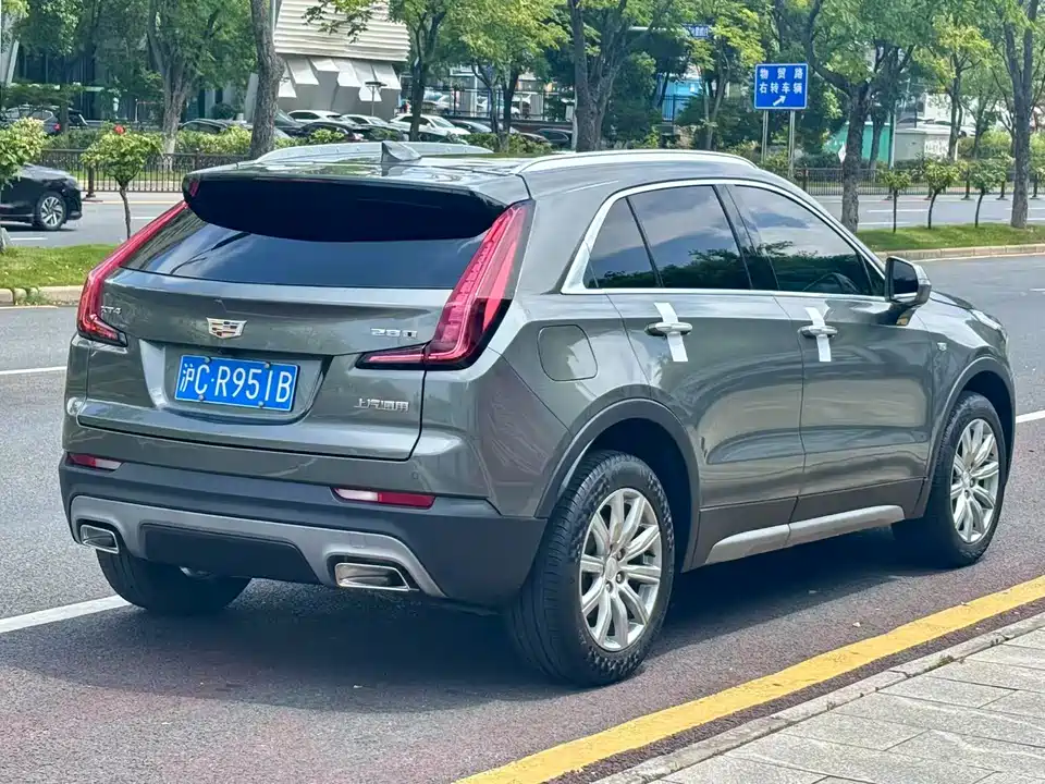 Cadillac XT4