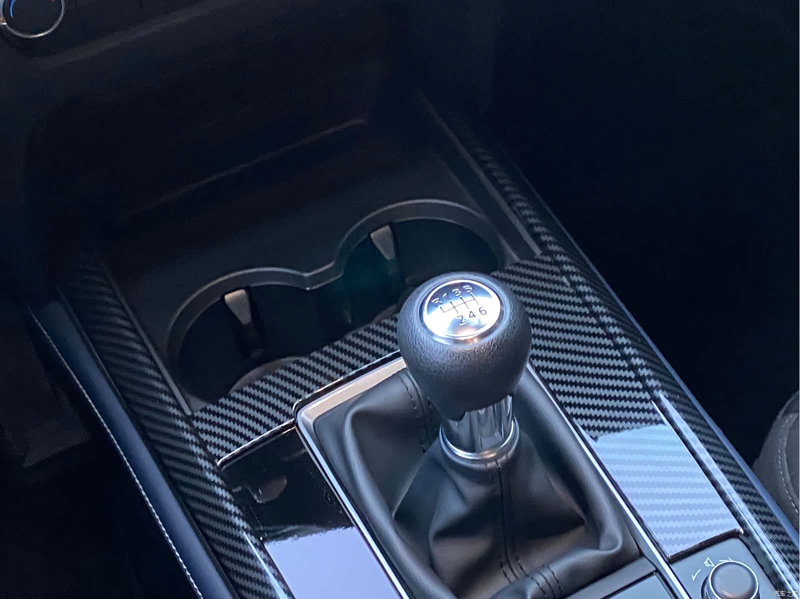 Mazda CX-30, 2023 14