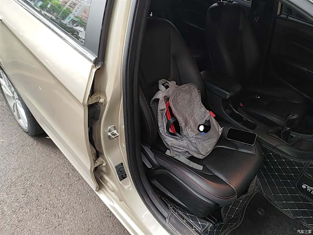 Chery 5, 2016 25