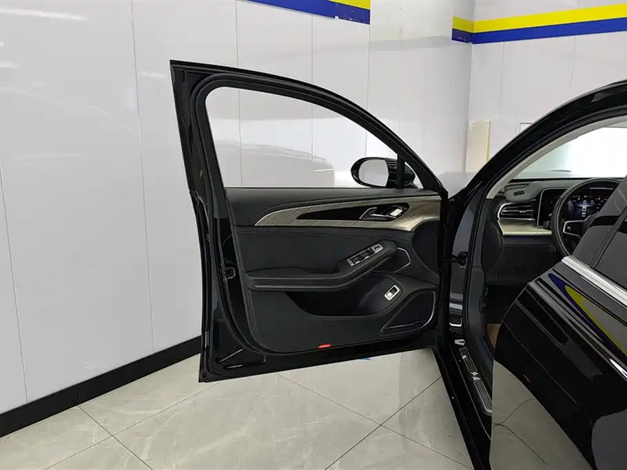 Hongqi H9 Hongqi H9