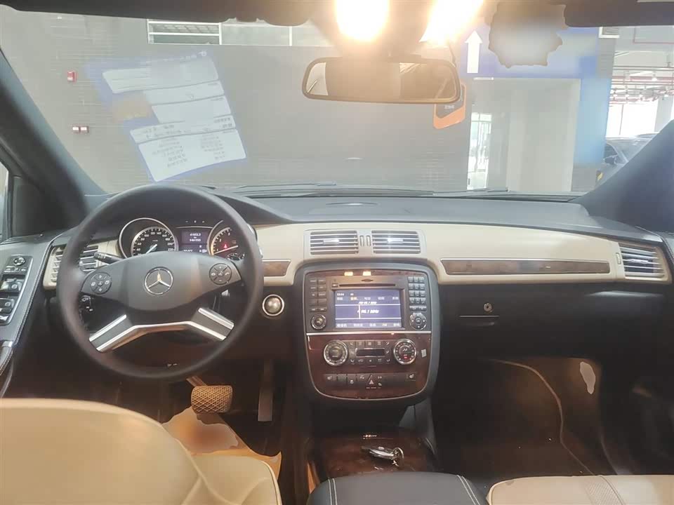 Mercedes-Benz R-class