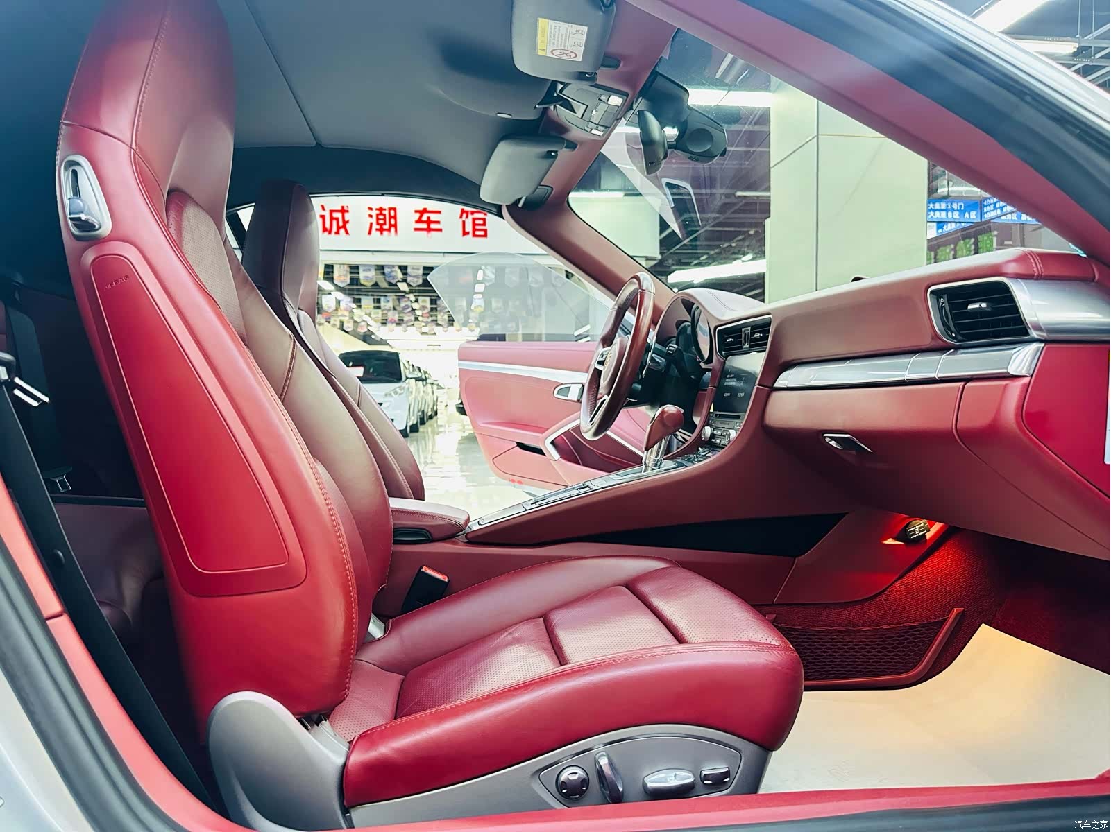 Porsche 911, 2018 13