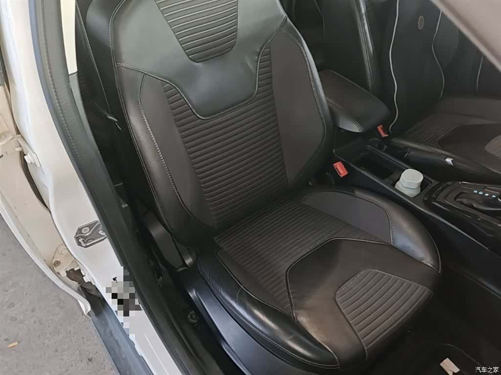 Ford Focus, 2016 25