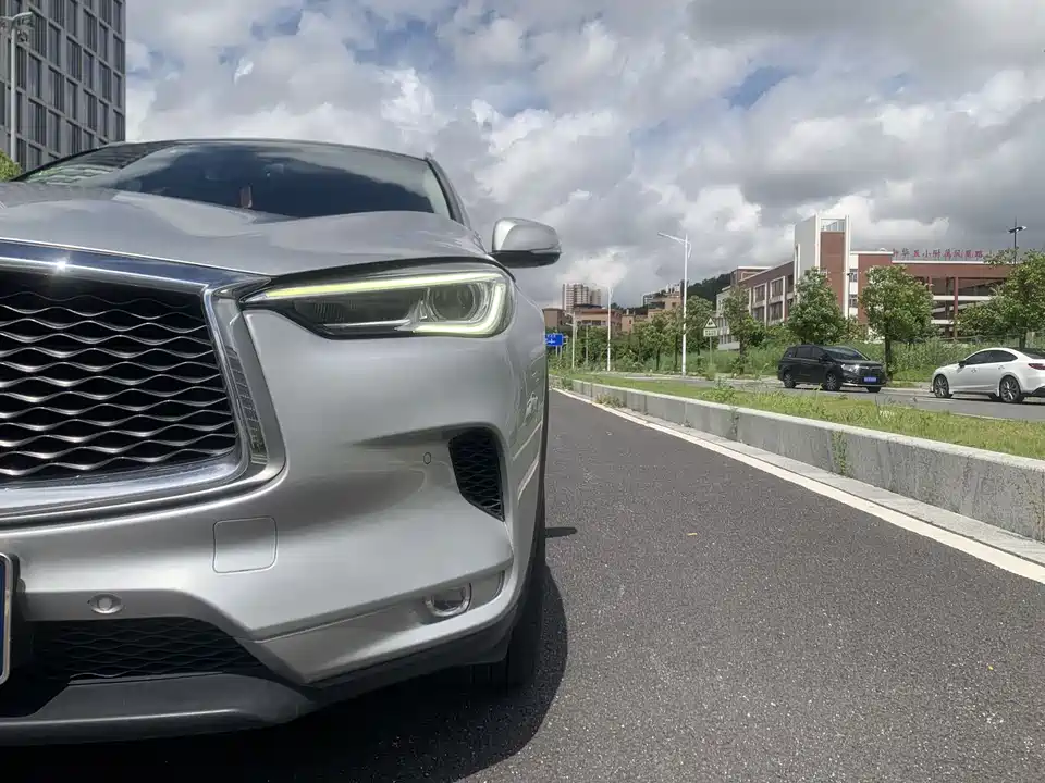 Infiniti QX50