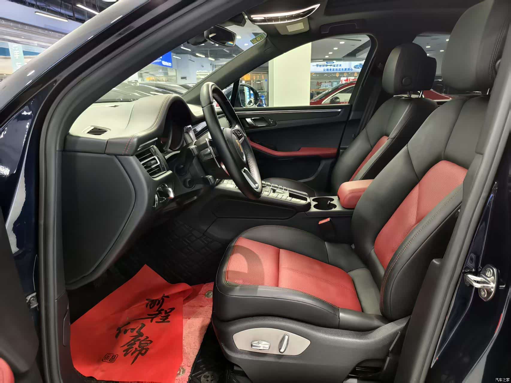 Porsche Macan, 2021 все фото