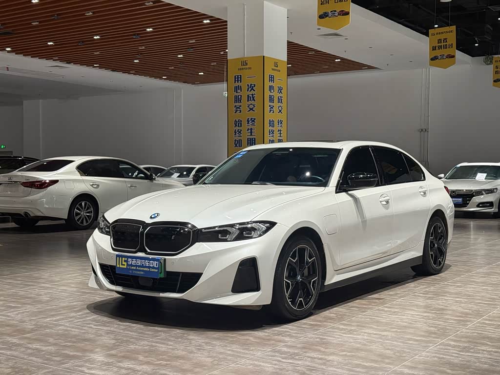 BMW i3 2023 eDrive 40 L