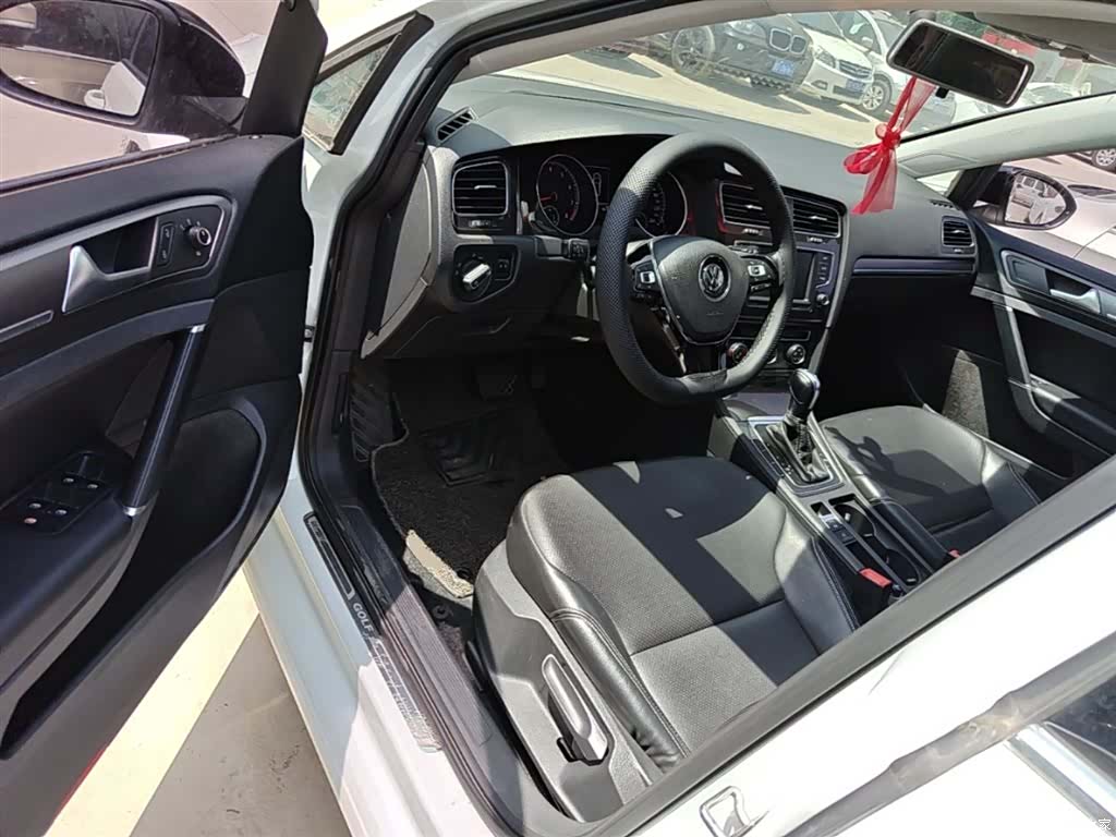 Volkswagen Golf, 2017 16