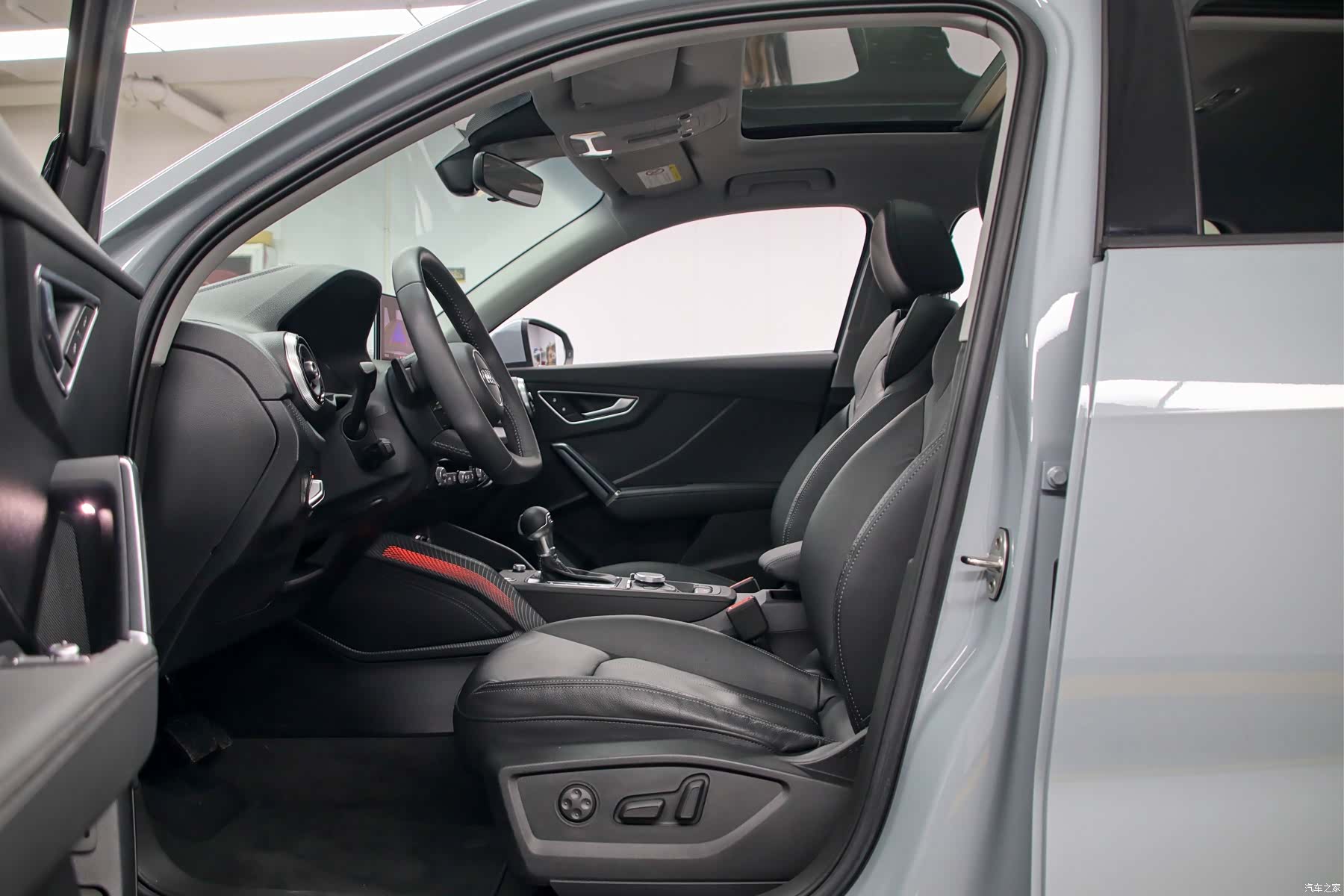 Audi Q2L, 2022 12