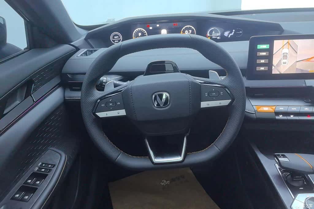 Changan UNI-V, 2024 15