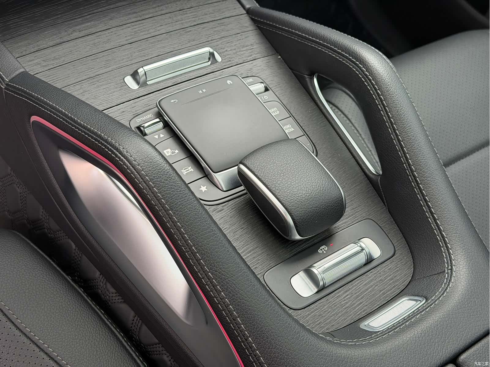 Mercedes-Benz GLS, 2022 16