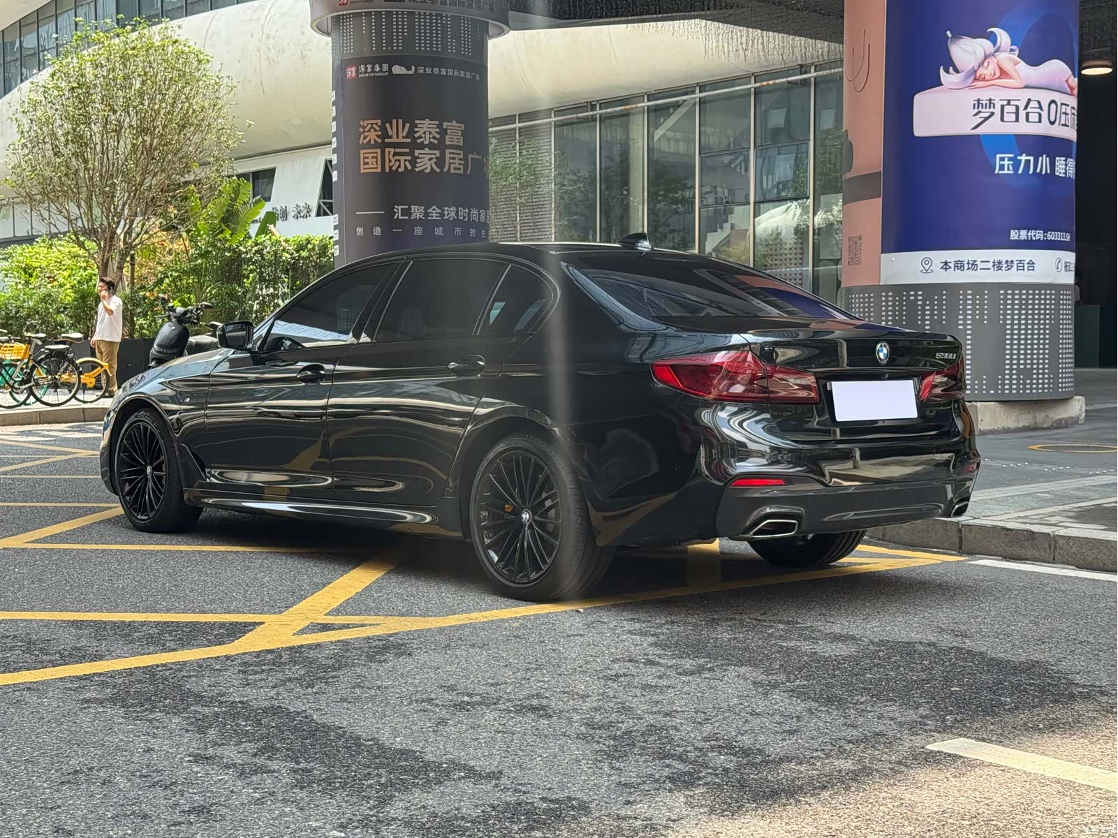 BMW 5 Series, 2019 все фото