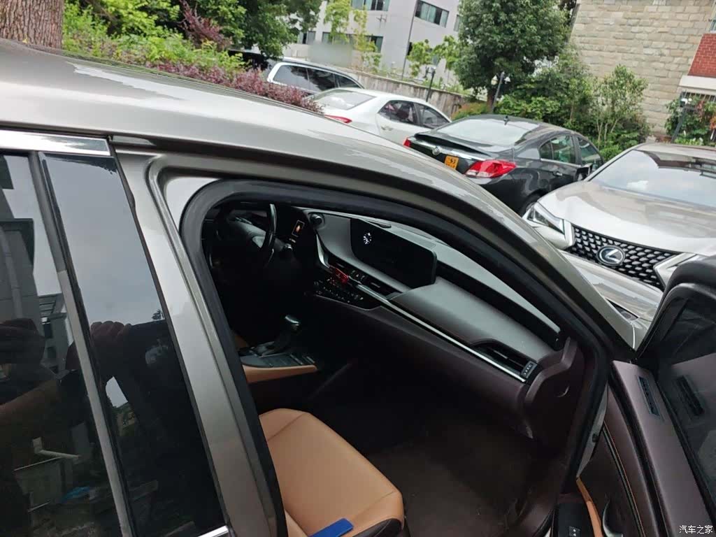 Lexus ES, 2019 20