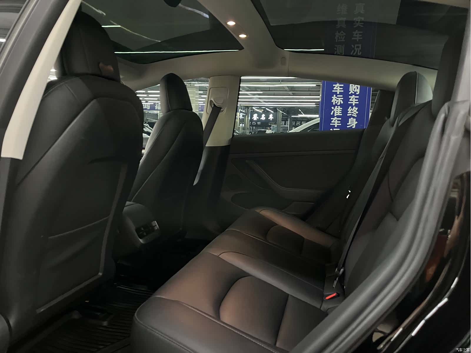Tesla Model 3, 2021 11