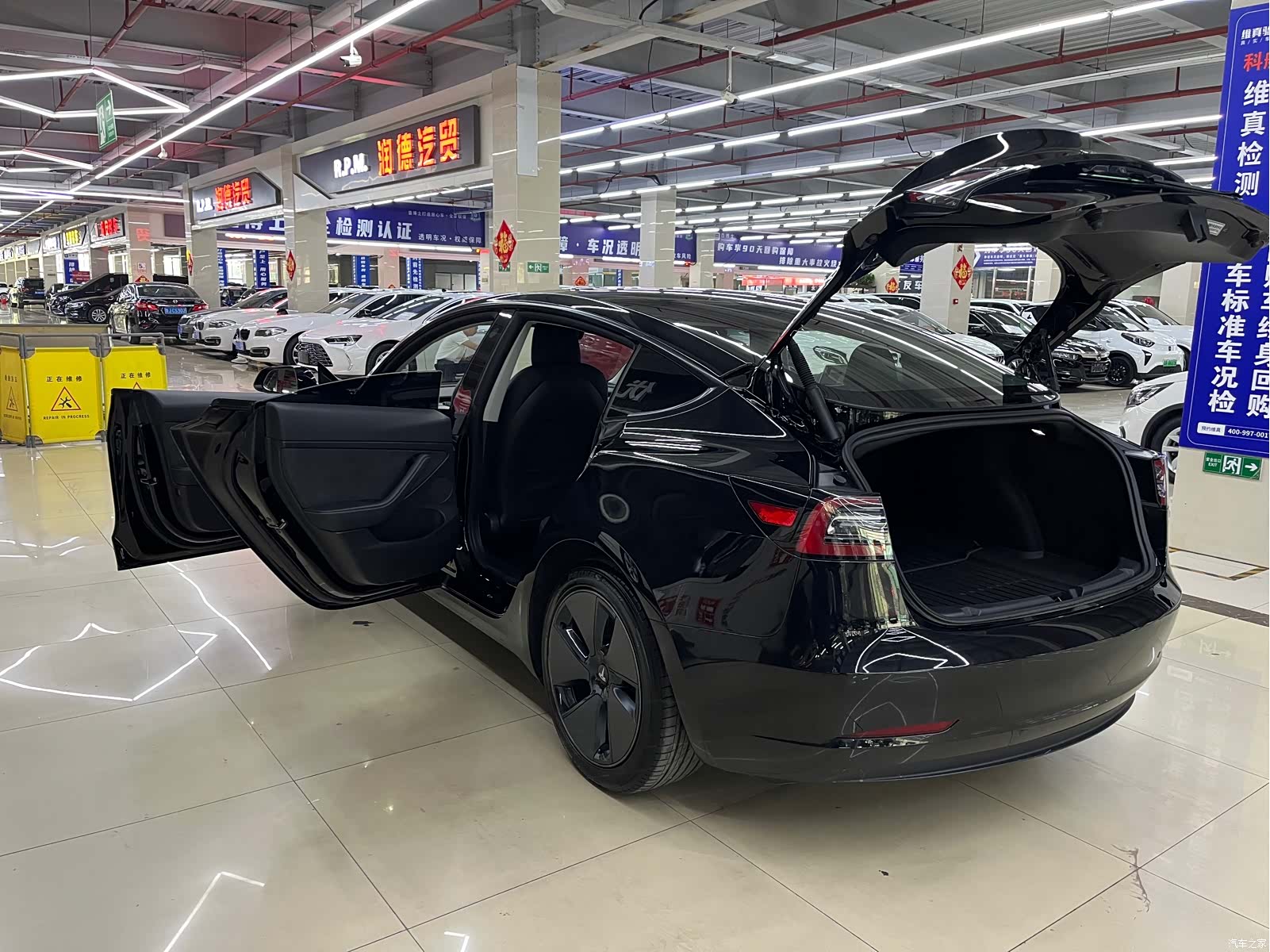 Tesla Model 3, 2021 13