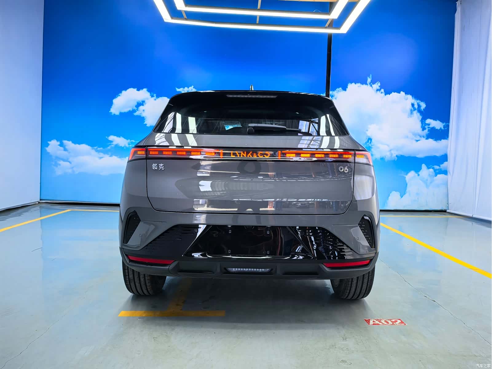 Lynk & Co 02, 2026 все фото