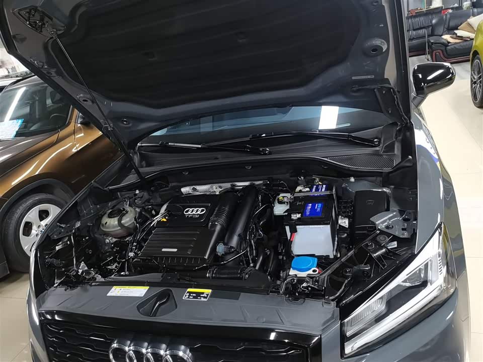Audi Q2L Audi Q2L