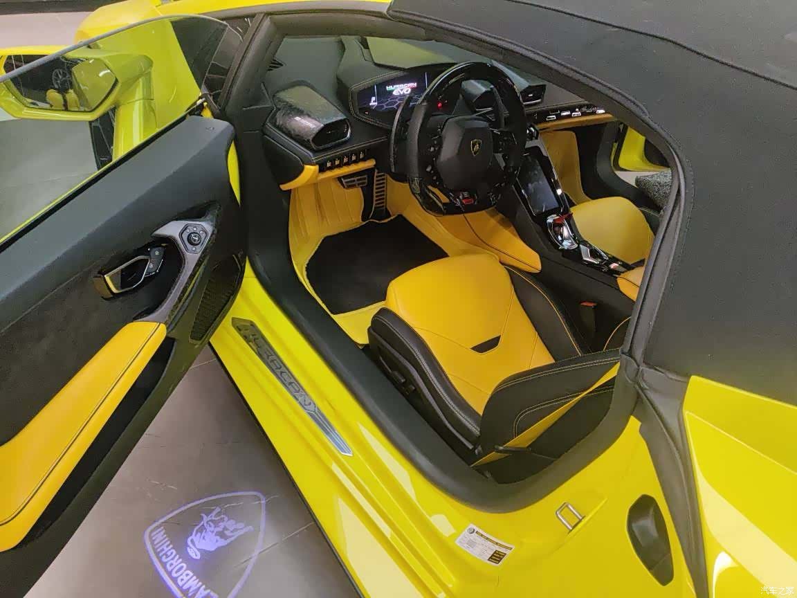 Lamborghini Huracán, 2021 все фото