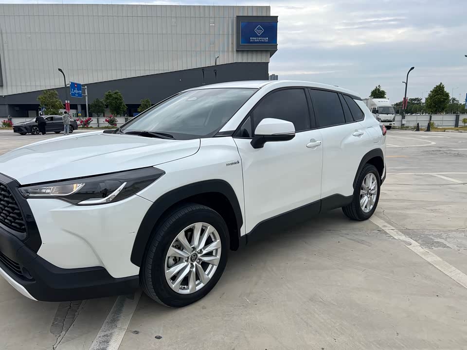 Toyota Corolla Sharp amplifier