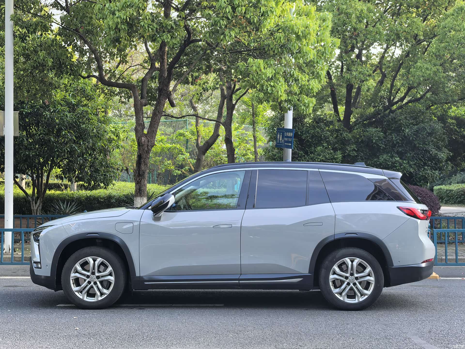 NIO ES8, 2019 4