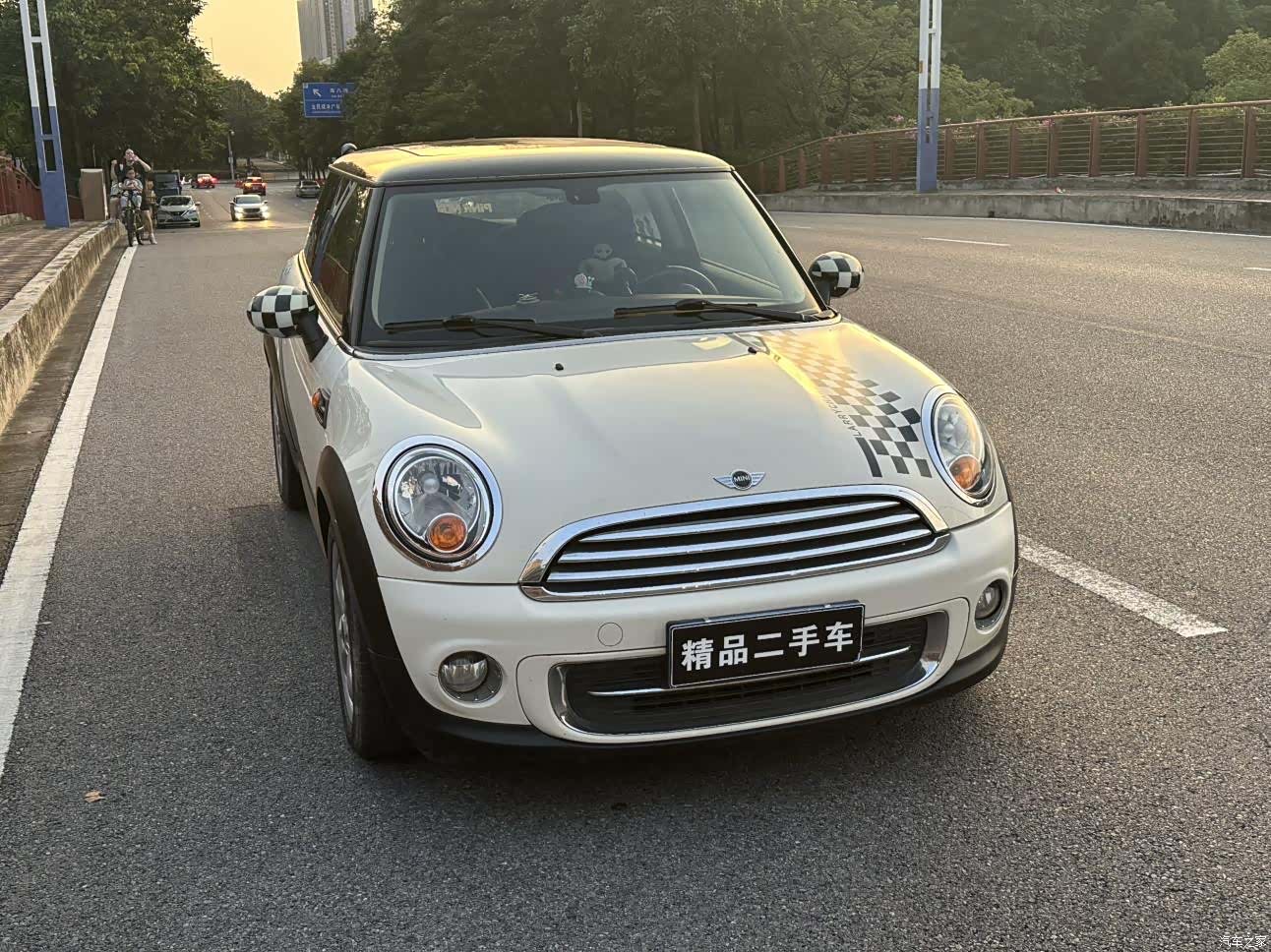 Mini Cooper, 2012 3