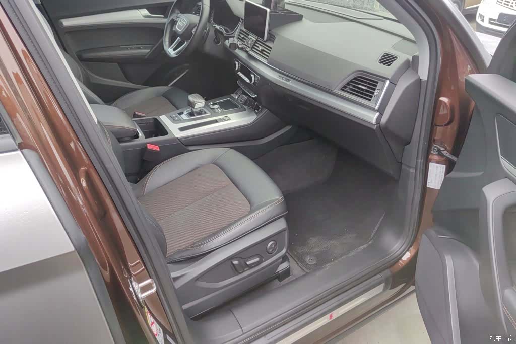 Audi Q5L, 2019 8