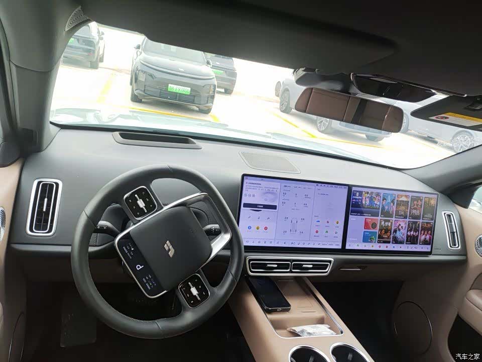 Li Auto L6, 2025 3