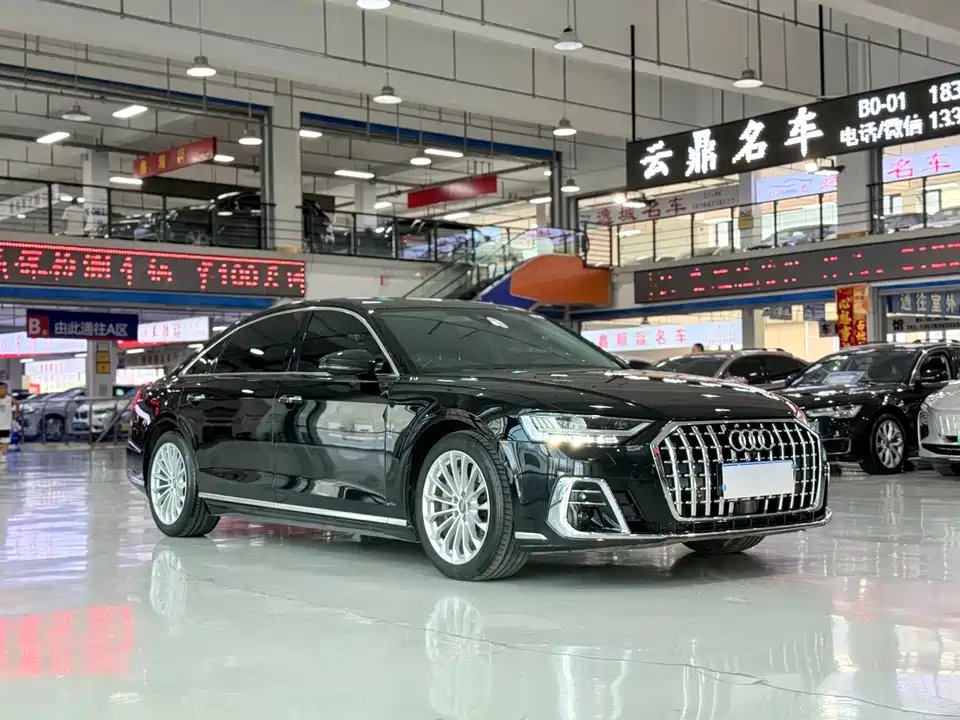 Audi A8