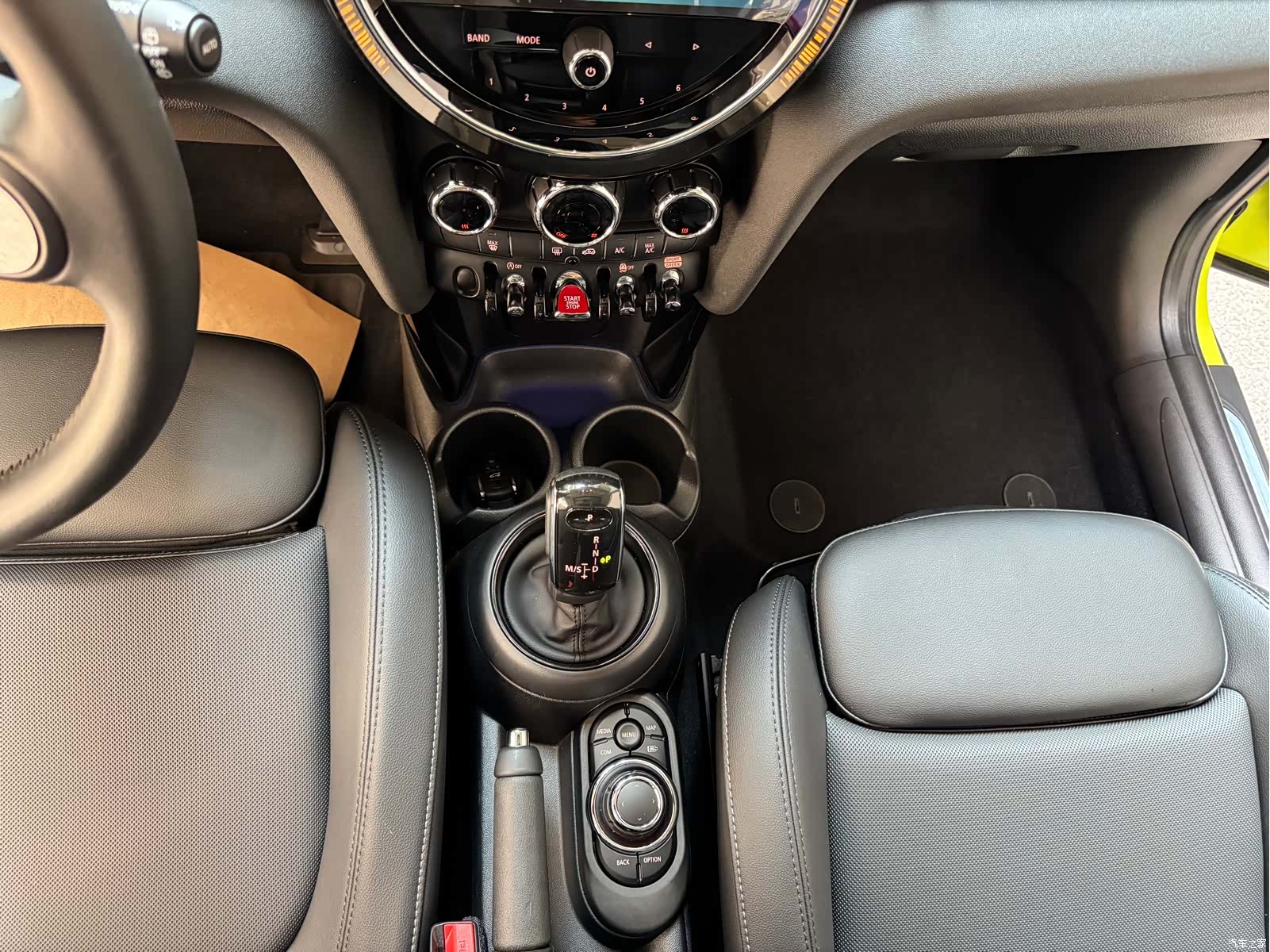 Mini Cooper, 2022 11