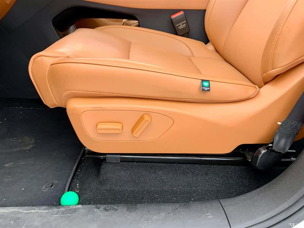 Leapmotor C10, 2025 29