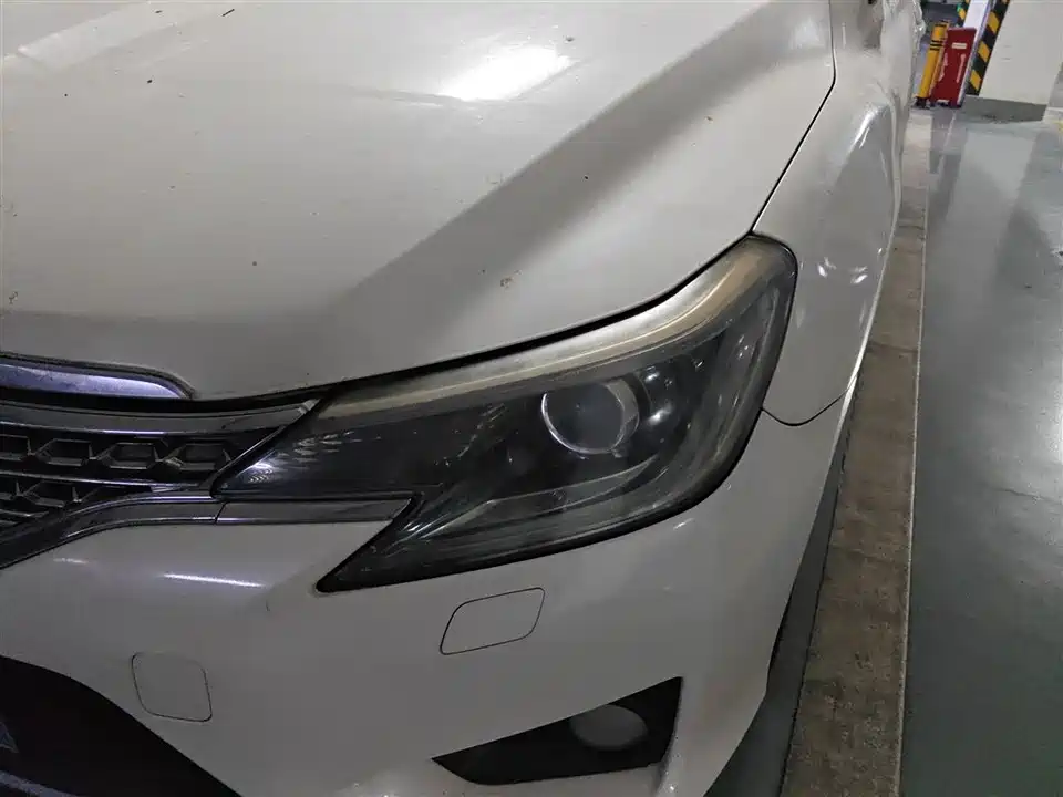 Toyota Reiz