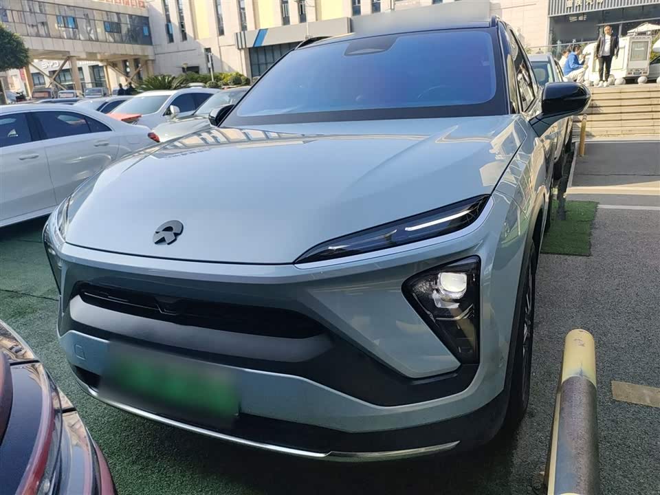 NIO ES6