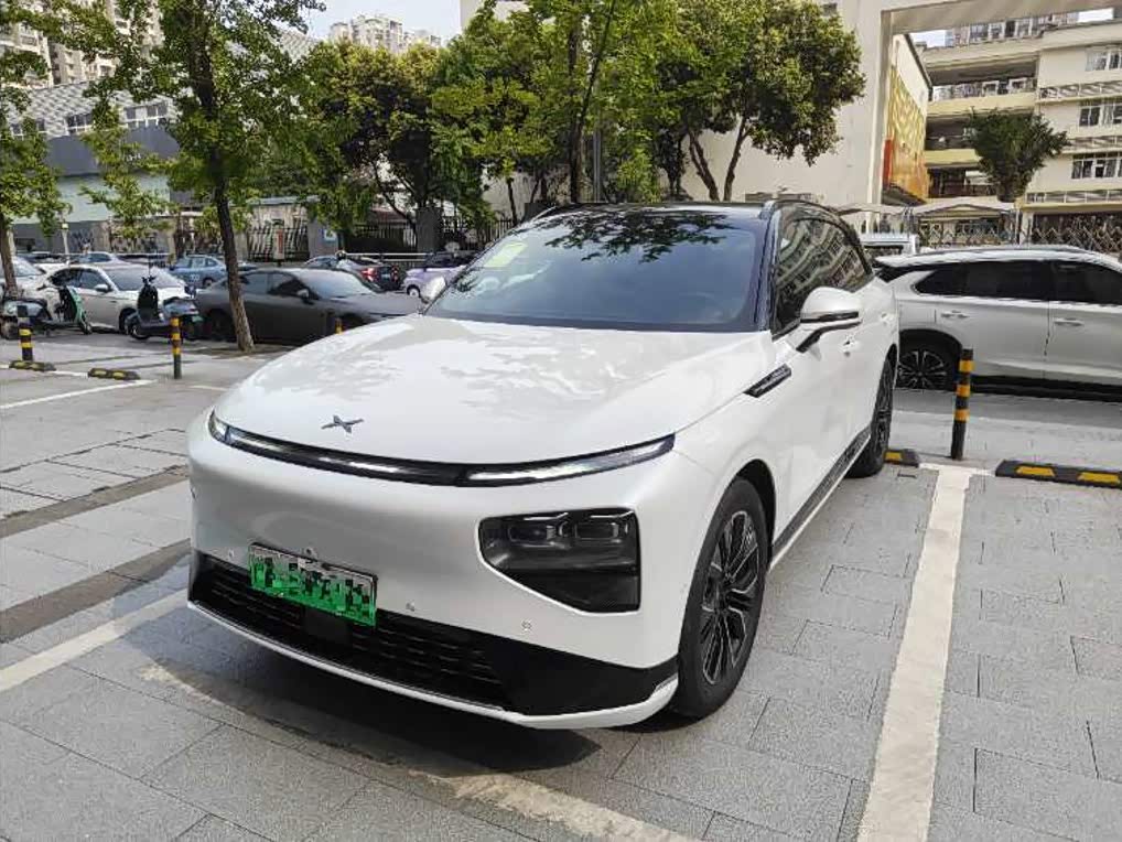 Xpeng G9