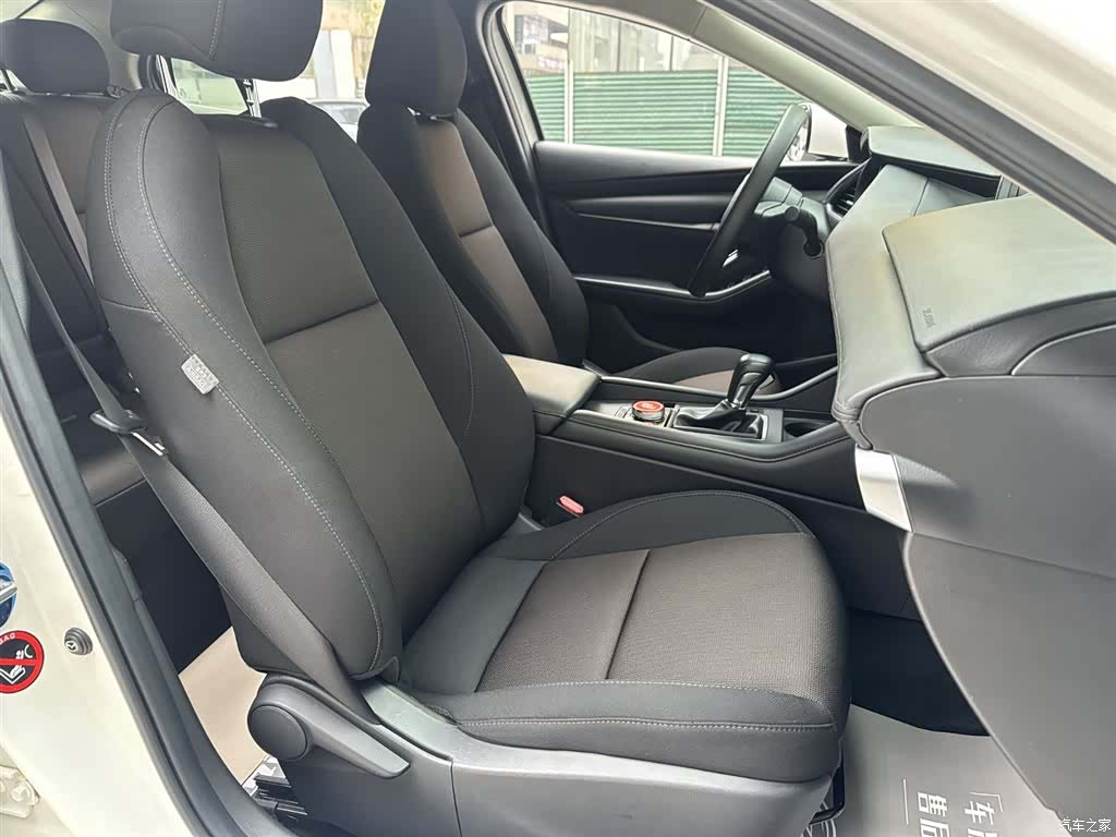 Mazda Mazda3, 2021 9