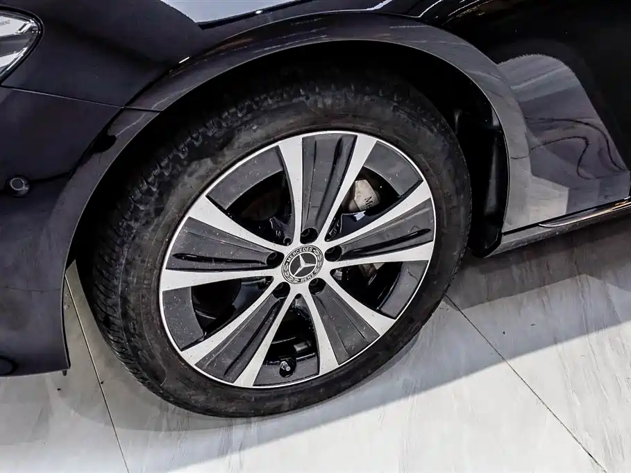 Mercedes-Benz E-class Mercedes-Benz E-class