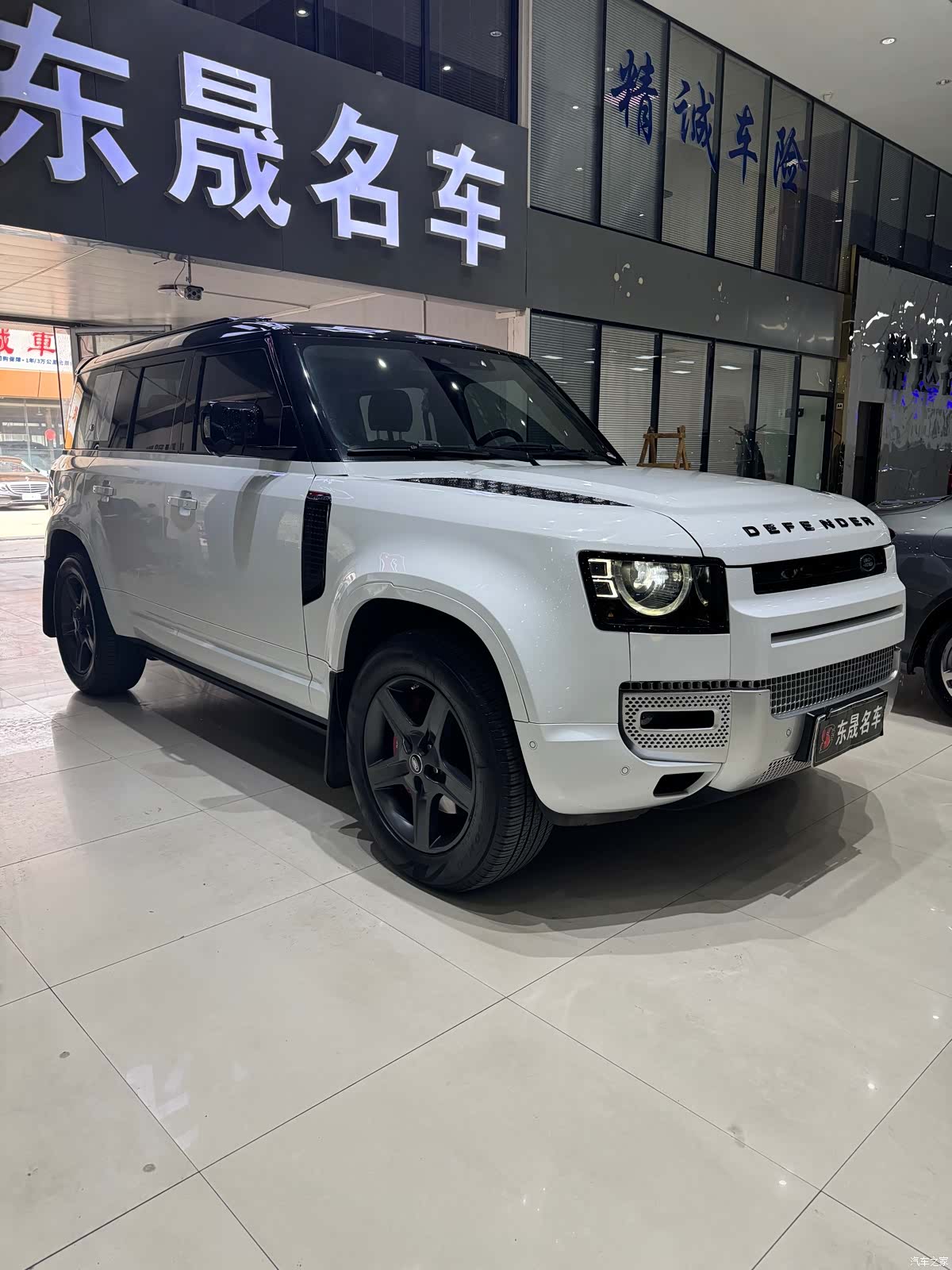 Land Rover Defender, 2021 1